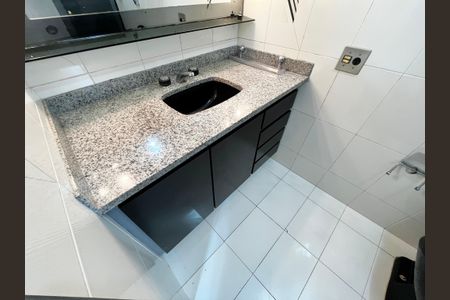 Casa para alugar com 175m², 3 quartos e 2 vagasBanheiro da Suíte