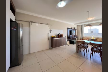 Casa de condomínio para alugar com 345m², 5 quartos e 5 vagas Casa de condomínio para alugar com 345m², 5 quartos e 5 vagasCozinha