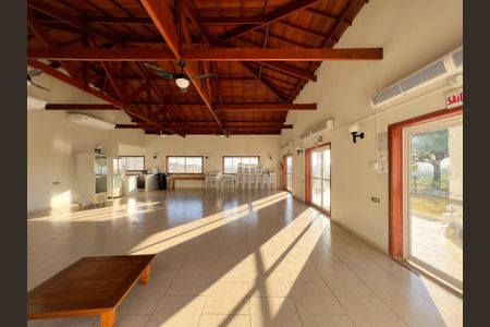 Casa de condomínio para alugar com 345m², 5 quartos e 5 vagas Casa de condomínio para alugar com 345m², 5 quartos e 5 vagasÁrea Externa