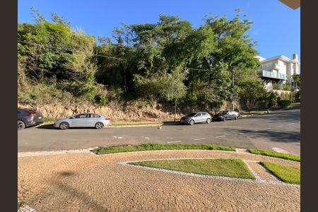 Casa de condomínio para alugar com 345m², 5 quartos e 5 vagas Casa de condomínio para alugar com 345m², 5 quartos e 5 vagasVista da Suíte 5