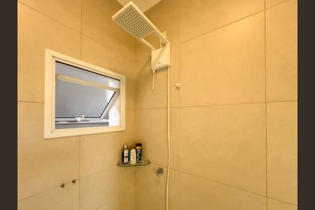 Casa de condomínio para alugar com 345m², 5 quartos e 5 vagas Casa de condomínio para alugar com 345m², 5 quartos e 5 vagasBanheiro da Suíte 5