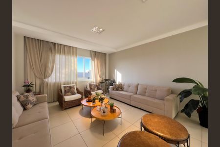 Casa de condomínio para alugar com 345m², 5 quartos e 5 vagas Casa de condomínio para alugar com 345m², 5 quartos e 5 vagasSala