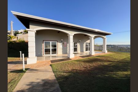 Casa de condomínio para alugar com 345m², 5 quartos e 5 vagas Casa de condomínio para alugar com 345m², 5 quartos e 5 vagasÁrea Externa