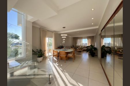 Casa de condomínio para alugar com 345m², 5 quartos e 5 vagas Casa de condomínio para alugar com 345m², 5 quartos e 5 vagasSala