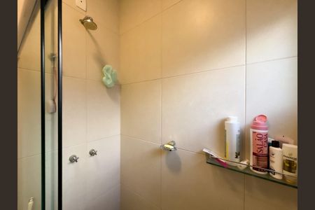 Casa de condomínio para alugar com 345m², 5 quartos e 5 vagas Casa de condomínio para alugar com 345m², 5 quartos e 5 vagasBanheiro da Suíte 4