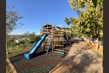 Casa de condomínio para alugar com 345m², 5 quartos e 5 vagas Casa de condomínio para alugar com 345m², 5 quartos e 5 vagasÁrea Comum - Playground