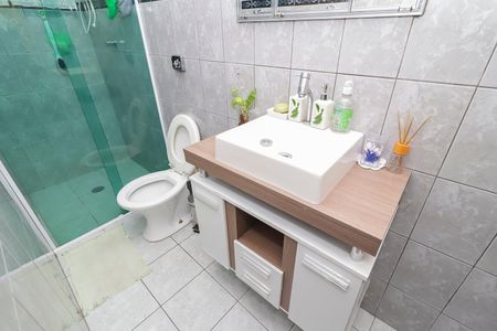 Casa à venda com 184m², 3 quartos e 3 vagasBanheiro 2