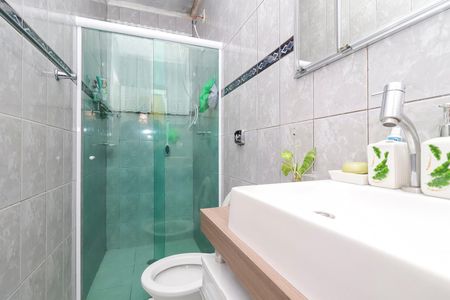 Casa à venda com 184m², 3 quartos e 3 vagasBanheiro 2