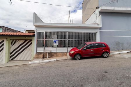 Casa à venda com 184m², 3 quartos e 3 vagasFachada