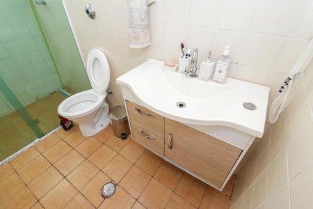 Casa à venda com 184m², 3 quartos e 3 vagasBanheiro 1