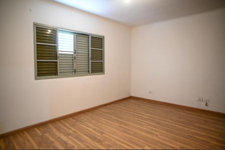 Casa para alugar com 152m², 3 quartos e 2 vagasSuite