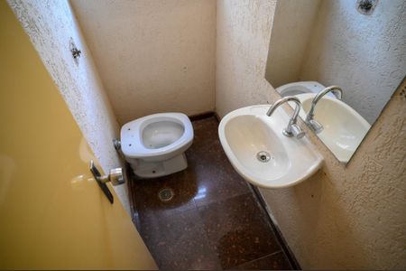 Casa para alugar com 152m², 3 quartos e 2 vagasLavabo