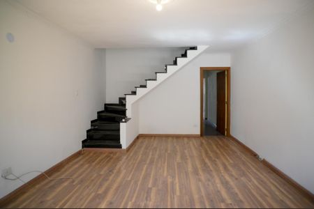 Casa para alugar com 152m², 3 quartos e 2 vagasSala