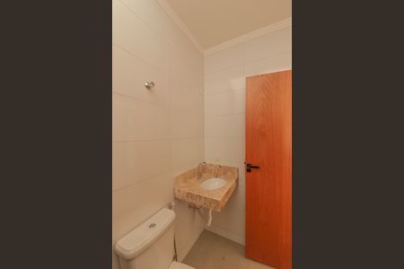 Casa à venda com 100m², 3 quartos e 2 vagas Casa à venda com 100m², 3 quartos e 2 vagasBanheiro