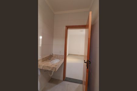 Casa à venda com 100m², 3 quartos e 2 vagas Casa à venda com 100m², 3 quartos e 2 vagasSuíte