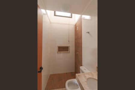 Casa à venda com 100m², 3 quartos e 2 vagas Casa à venda com 100m², 3 quartos e 2 vagasSuíte