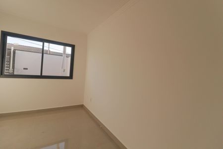 Casa à venda com 100m², 3 quartos e 2 vagas Casa à venda com 100m², 3 quartos e 2 vagasSala