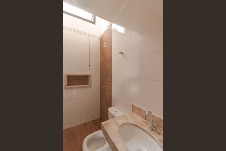 Casa à venda com 100m², 3 quartos e 2 vagas Casa à venda com 100m², 3 quartos e 2 vagasSuíte