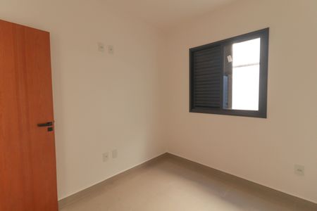Casa à venda com 100m², 3 quartos e 2 vagasQuarto