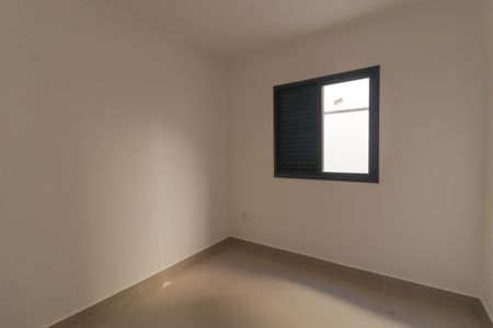 Casa à venda com 100m², 3 quartos e 2 vagasQuarto