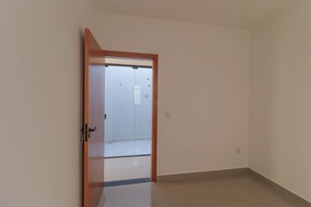 Casa à venda com 100m², 3 quartos e 2 vagasQuarto