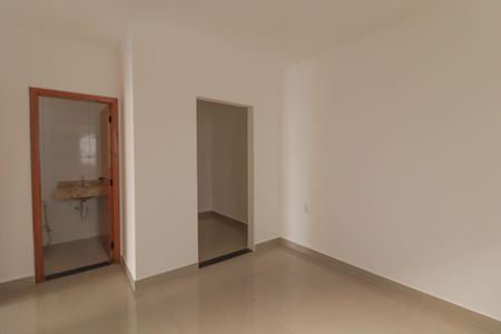 Casa à venda com 100m², 3 quartos e 2 vagasSuíte