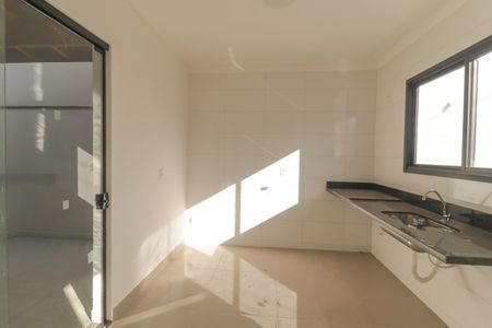 Casa à venda com 100m², 3 quartos e 2 vagasCozinha