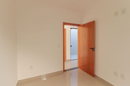 Casa à venda com 100m², 3 quartos e 2 vagasQuarto