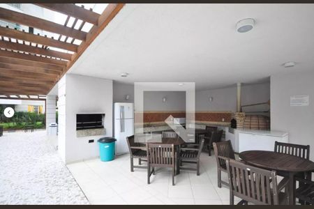 Apartamento para alugar com 96m², 3 quartos e 2 vagas Apartamento para alugar com 96m², 3 quartos e 2 vagasÁrea comum - Churrasqueira