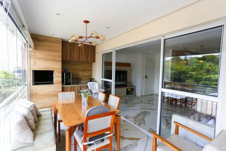 varanda de apartamento para alugar com 3 quartos, 96m² em Jardim Caboré, São Paulo