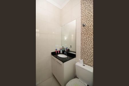 Casa à venda com 65m², 2 quartos e 2 vagasBanheiro da Suíte