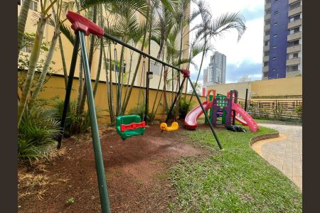 Apartamento à venda com 70m², 2 quartos e 2 vagasÁrea comum - Playground