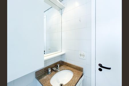 Apartamento à venda com 70m², 2 quartos e 2 vagasBanheiro da Suíte