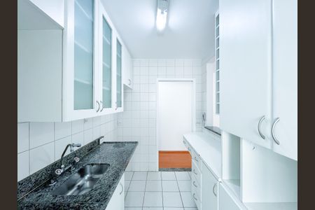 Apartamento à venda com 70m², 2 quartos e 2 vagasCozinha