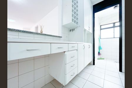 Apartamento à venda com 70m², 2 quartos e 2 vagasCozinha