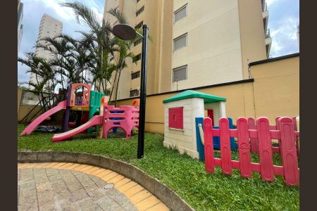 Apartamento à venda com 70m², 2 quartos e 2 vagasÁrea comum - Playground