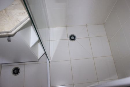 Apartamento para alugar com 57m², 2 quartos e 1 vagaBanheiro social 