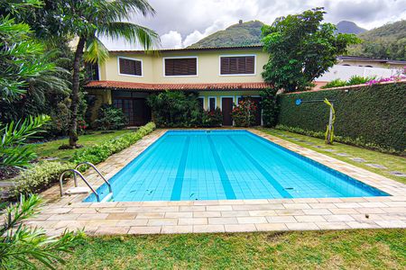 Casa de condomínio à venda com 520m², 6 quartos e 3 vagaspiscina
