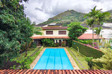 Casa de condomínio à venda com 520m², 6 quartos e 3 vagasvaranda