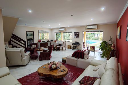 Casa de condomínio à venda com 520m², 6 quartos e 3 vagassala