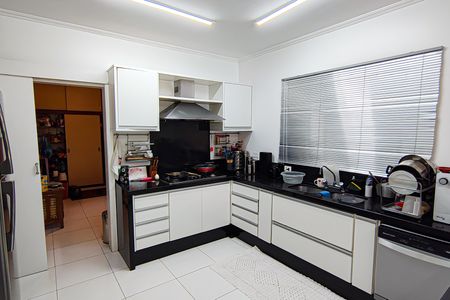 Casa de condomínio à venda com 520m², 6 quartos e 3 vagascopa e cozinha