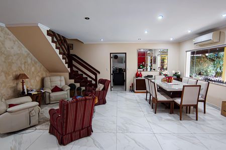 Casa de condomínio à venda com 520m², 6 quartos e 3 vagassala