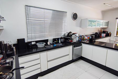 Casa de condomínio à venda com 520m², 6 quartos e 3 vagascopa e cozinha