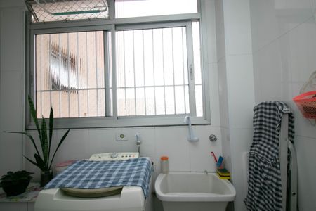 Apartamento à venda com 82m², 2 quartos e 1 vagaÁrea de Serviço