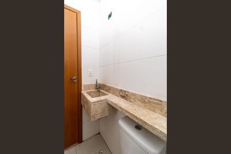 Apartamento à venda com 39m², 2 quartos e sem vaga Apartamento à venda com 39m², 2 quartos e sem vagaBanheiro