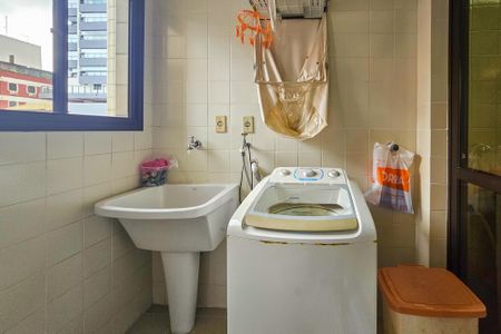 Apartamento para alugar com 120m², 3 quartos e 1 vagaÁrea de serviço