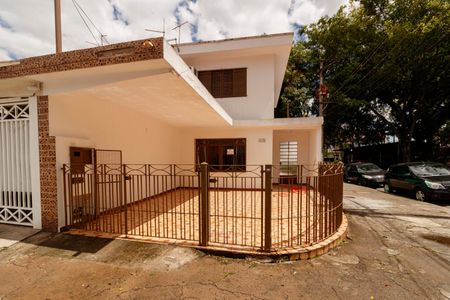 Casa à venda com 100m², 3 quartos e 1 vagaFachada