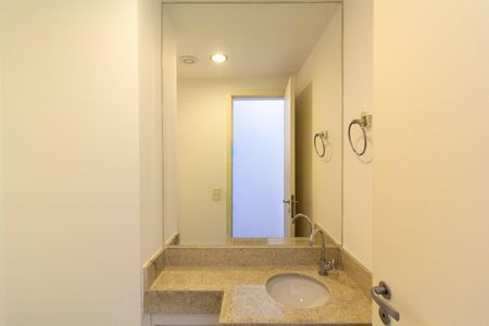 Apartamento à venda com 80m², 2 quartos e 1 vagaLavabo