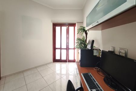 Casa para alugar com 287m², 4 quartos e 4 vagas Casa para alugar com 287m², 4 quartos e 4 vagasEscritório