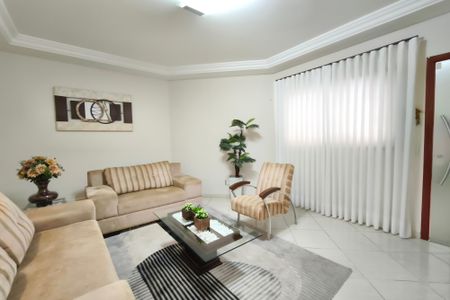 Sala de Estar de casa para alugar com 4 quartos, 287m² em Loteamento Parque São Martinho, Campinas